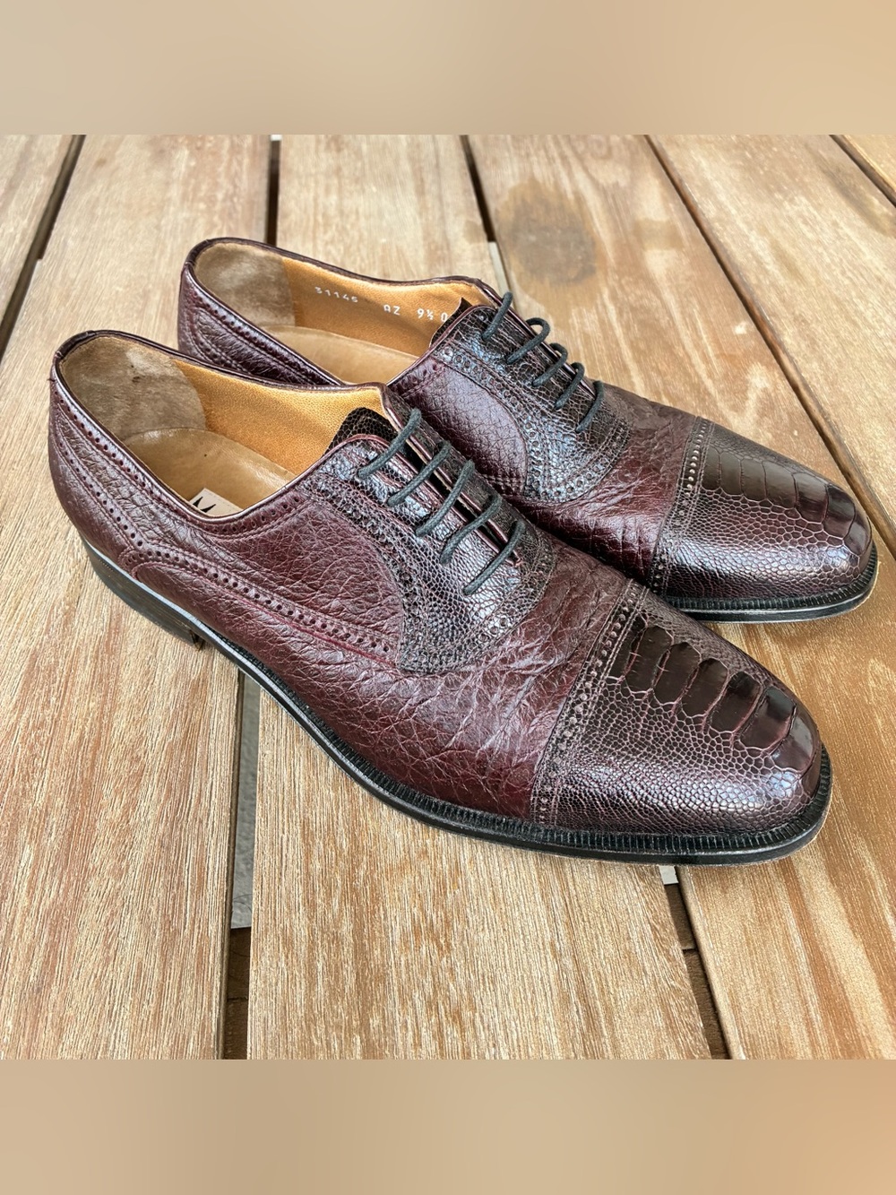 Moreschi Men Size 9 1/2 Burgundy Ostrich Leg Cap Toe Oxfords Italy 31145 AZ Dres